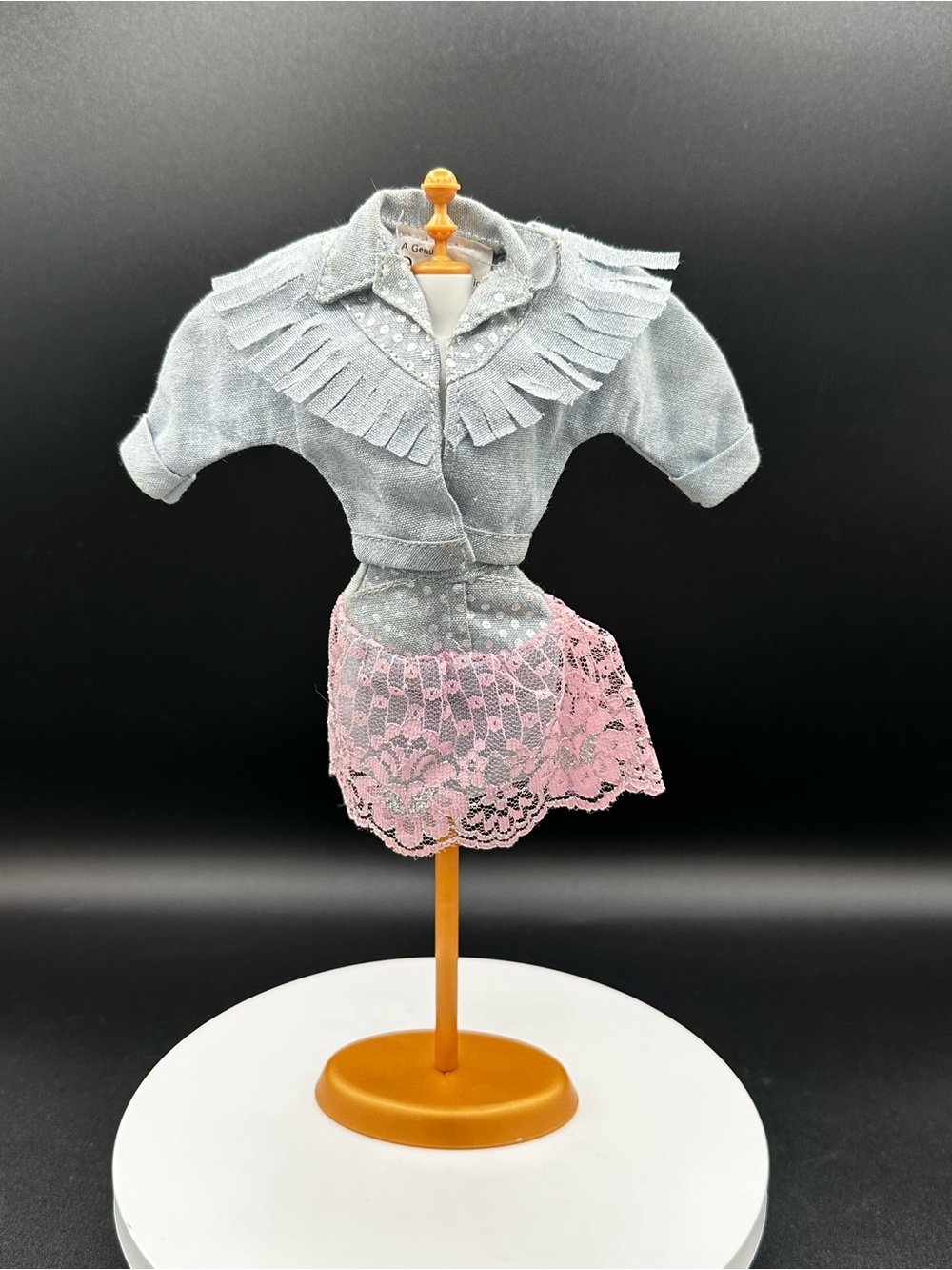 Authentic vintage Mattel clothing from the 1988 Feeling Fun Barbie #1189.